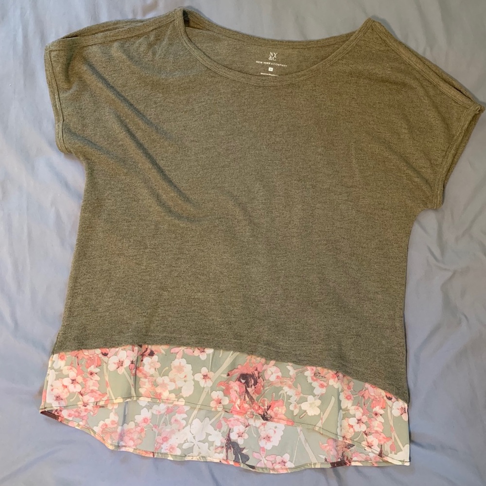 NY&Co Tee
